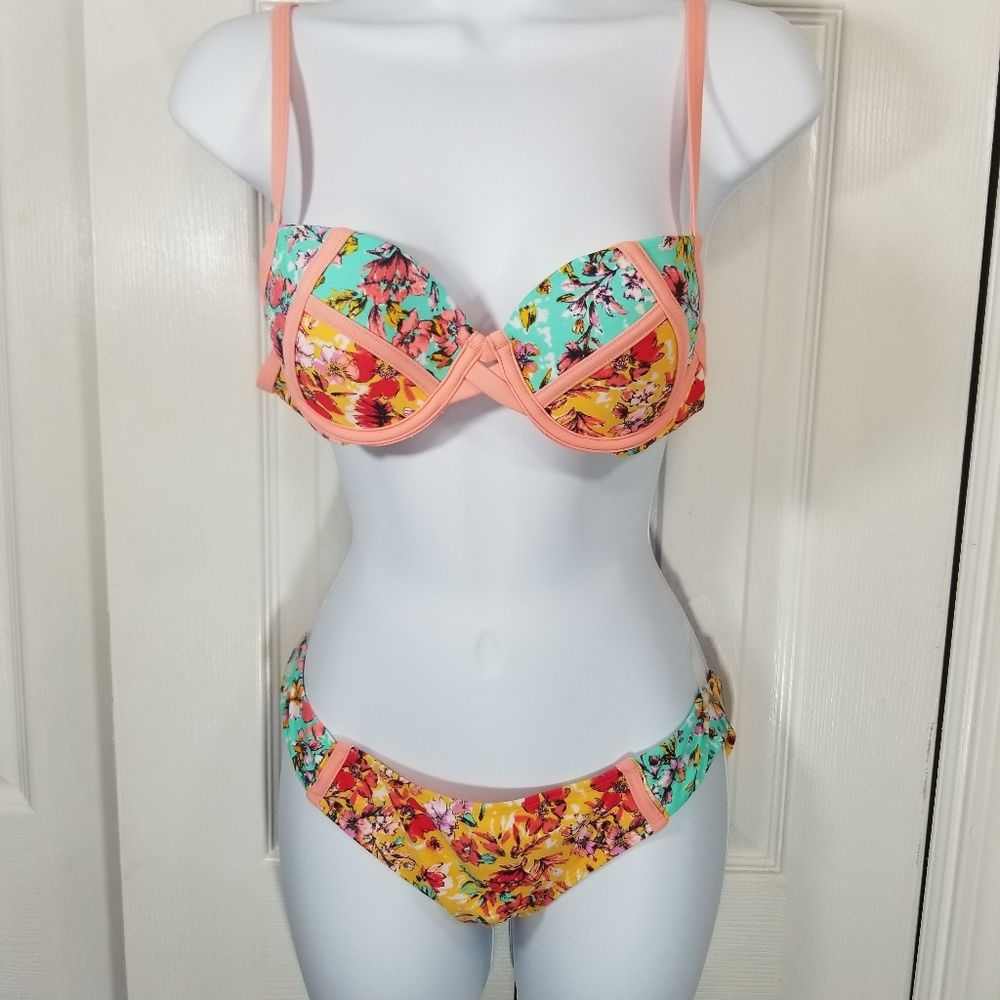 New! Floral Bikini